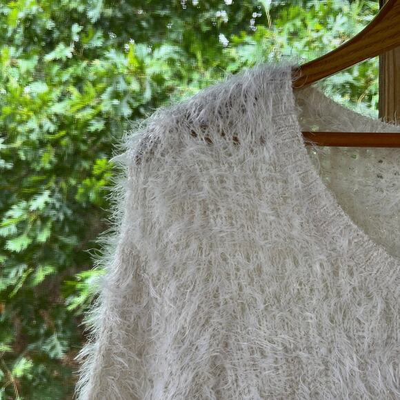 Gibson Latimer Women's White Open Knit Soft Fuzzy Long Sleeve Sweater Size S - Picture 3 of 7